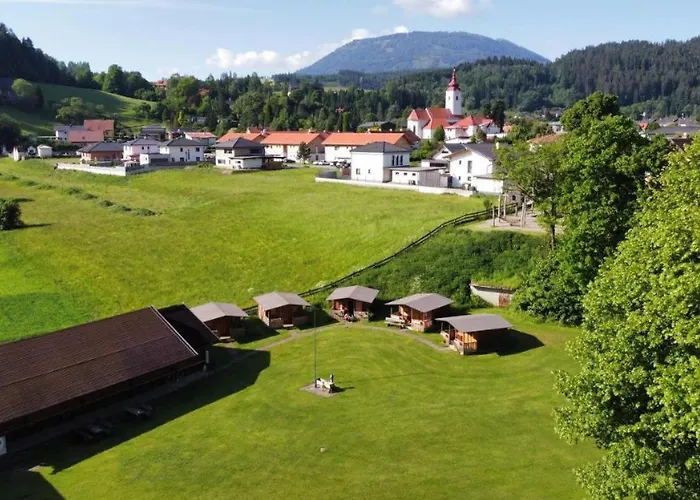 Zelt Oder Camper Stellplatz Am Campingplatz Raddoerfl