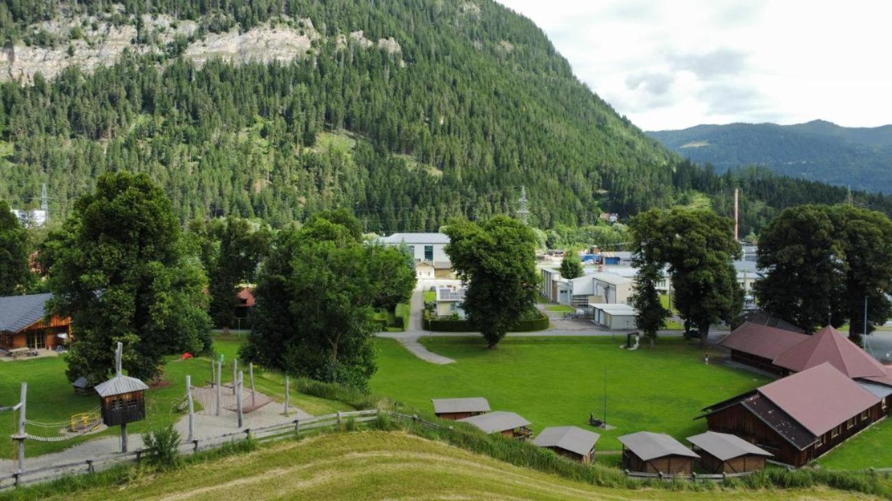 Campsite Zelt Oder Camper Stellplatz Am Raddoerfl
